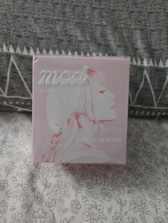 Ariana Grande Other - 🆕️Ariana Grande MOD BLUSH PERFUME